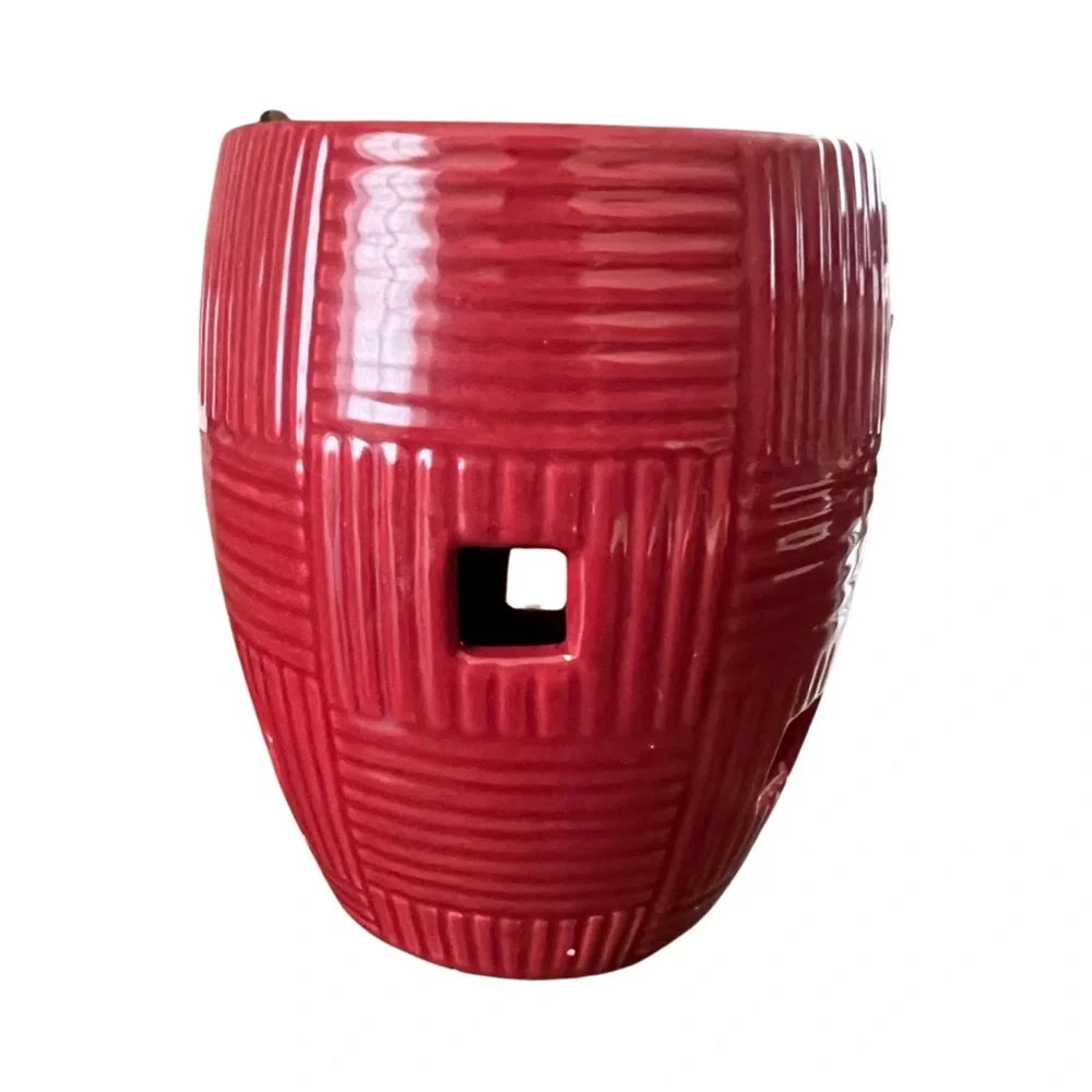 Scentsy Scarlet Weave Plug In Wax Warmer Nightlight‎ Red Basket Weave Design
